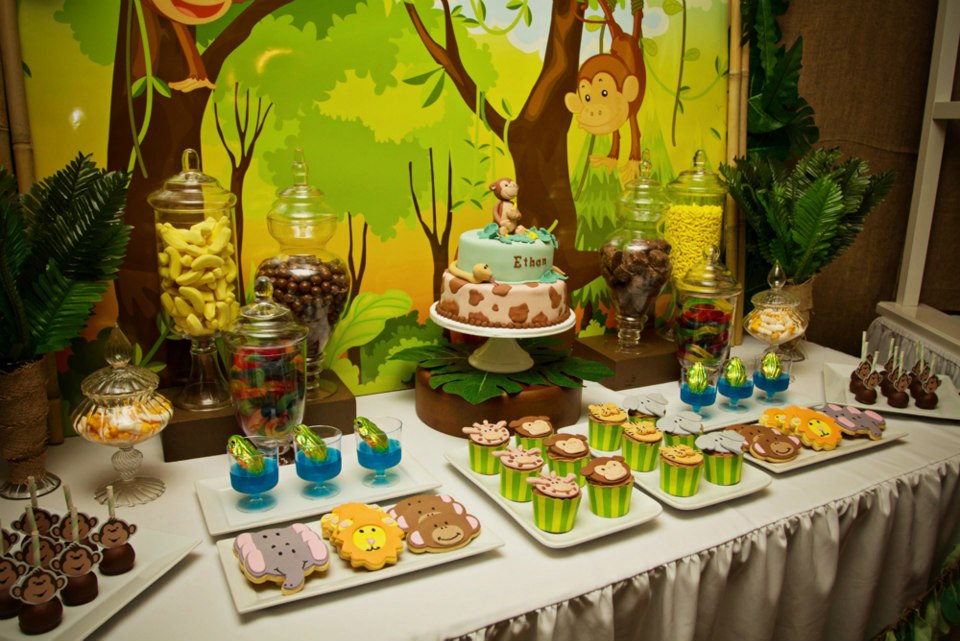 31 Jungle Theme Baby Shower Table Decoration Ideas