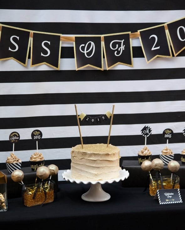 black-gold-grad-party-table