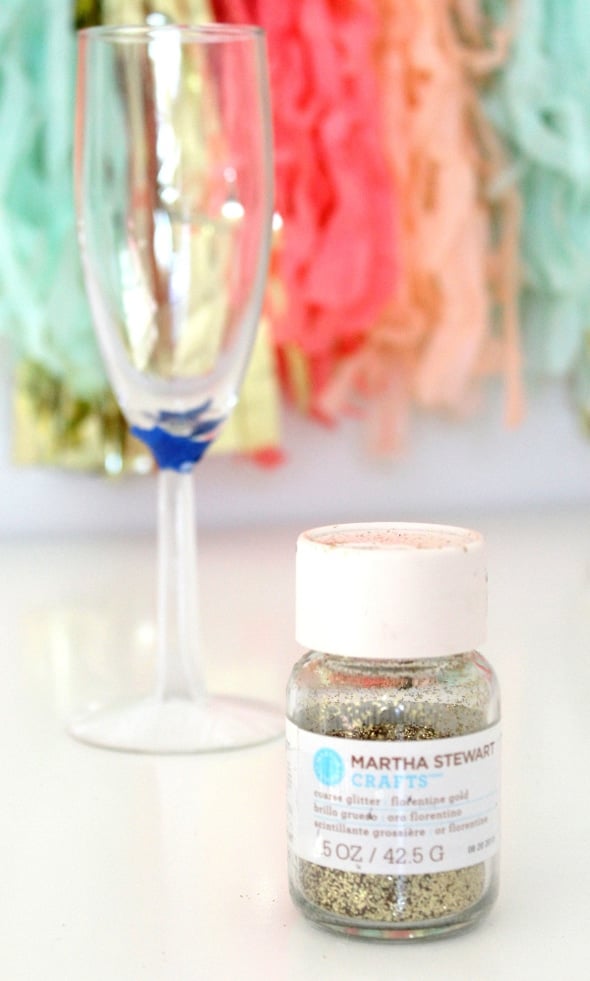 DIY-Glittered-Champagne-Flute-Glitter-4