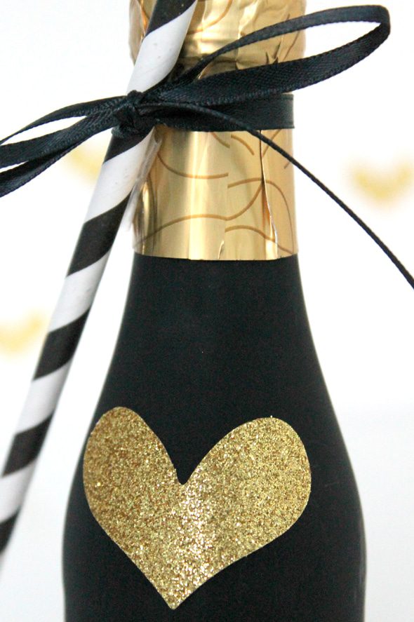 diy-champagne-favor-11