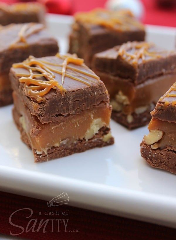 caramel-pecan-turtle-fudge