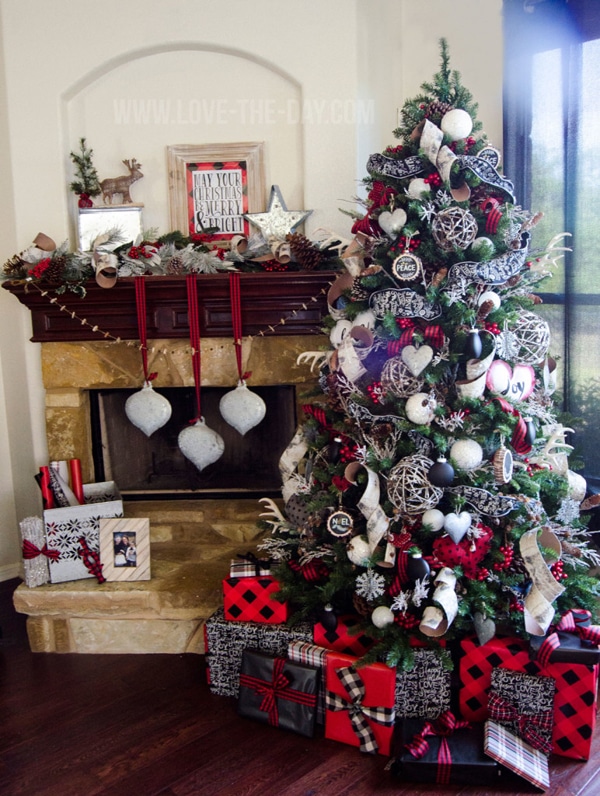 Rustic-Christmas-Tree-