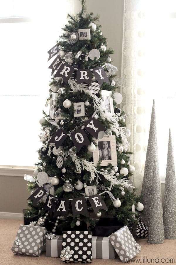 black-white-christmas-tree