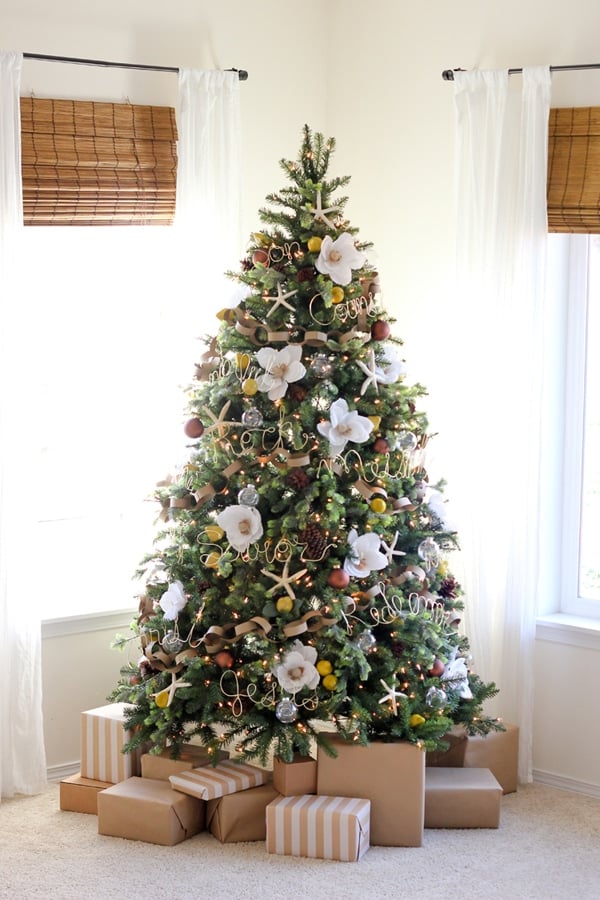floral-christmas-tree
