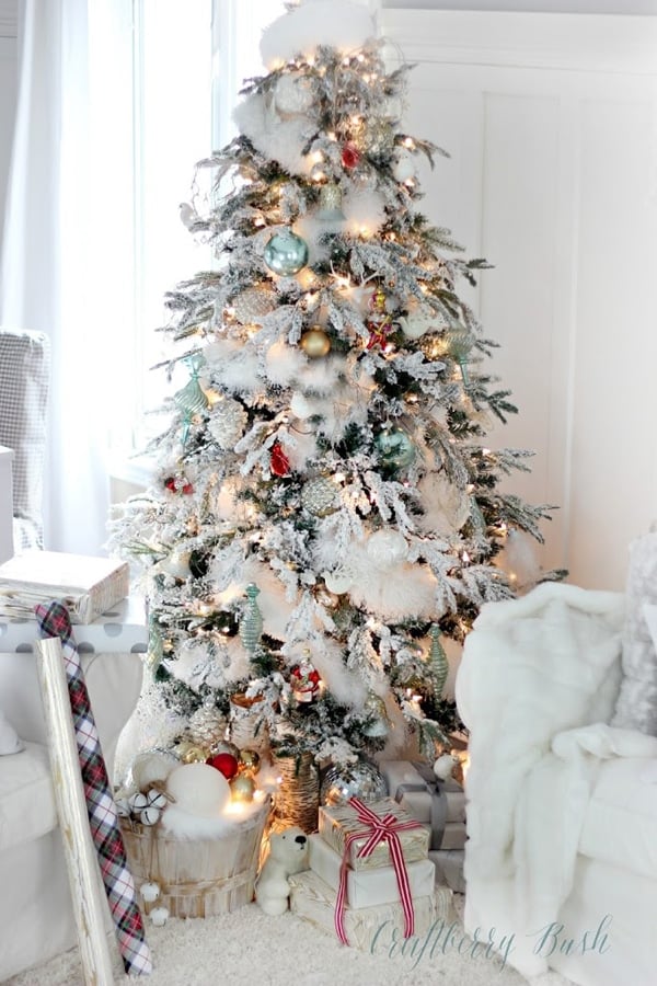 snowy-white-christmas-tree