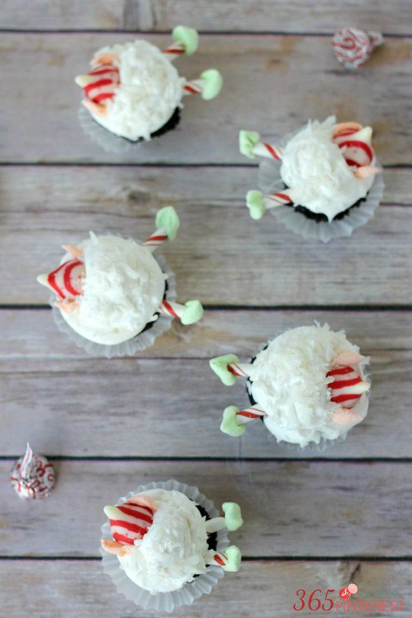 snowball-elf-cupcakes