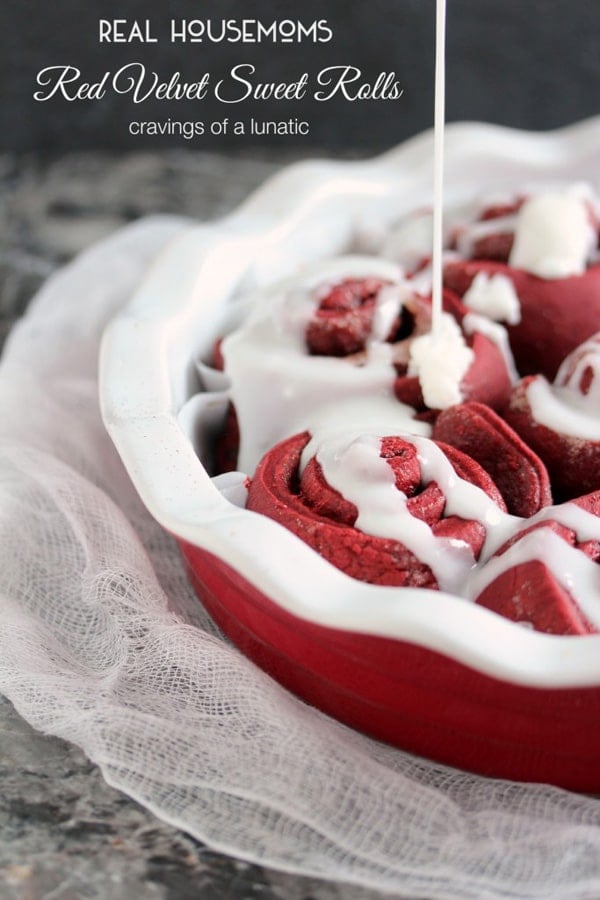 Red-Velvet-Sweet-Rolls