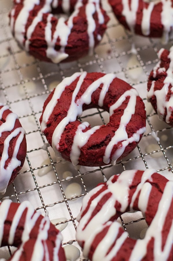 red-velvet-doughnuts-3