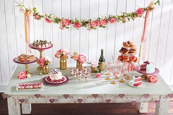 valentine-brunch-dessert-table