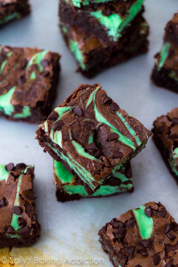 Mint-Chocolate-Chip-Cheesecake-Brownies