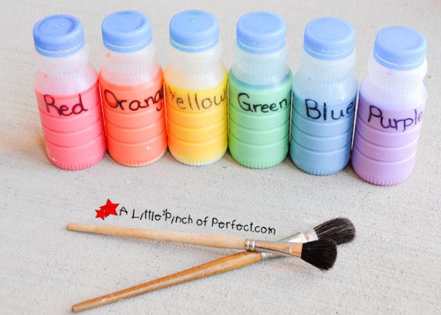 Sidewalk Chalk Paint, 10 Ways to Entertain Kids at Birthday Parties via Pretty My Party