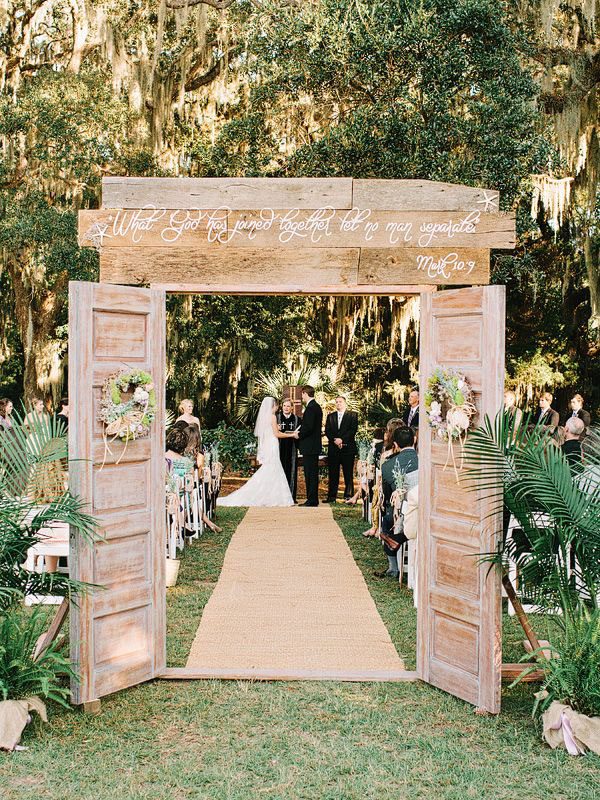 rustic-wedding-doors