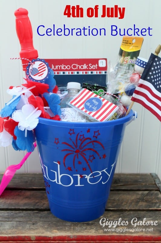 2 4th of July Celebration Bucket, 20 Ideas for Celebrating 4th of July via Pretty My Party