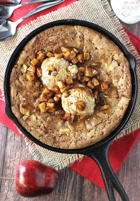 Apple Cinnamon Skillet Blondie, Best Skillet Dessert Recipes | Pretty My Party