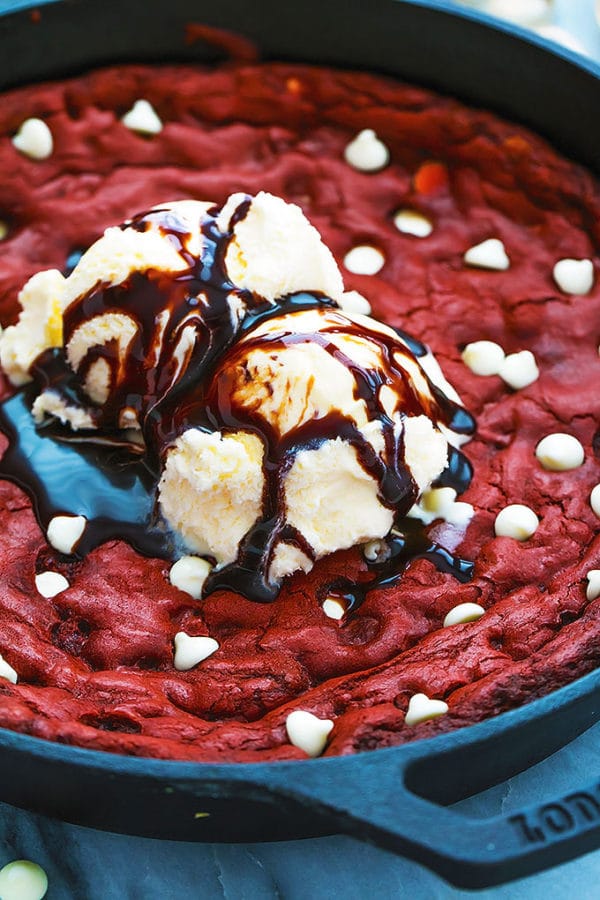 Red Velvet Skillet Cookie, Best Skillet Dessert Recipes via Pretty My Party