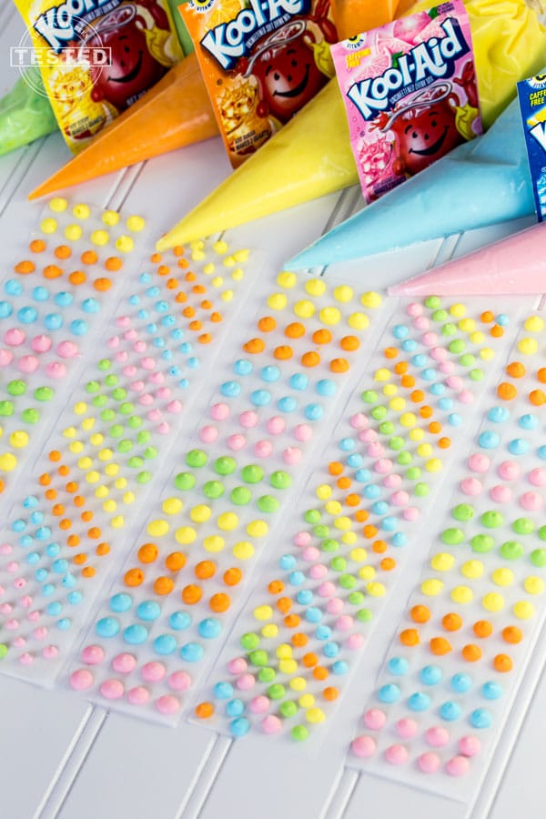 Kool Aid Candy Dot Favors | Budget Birthday Favors via Pretty My Party