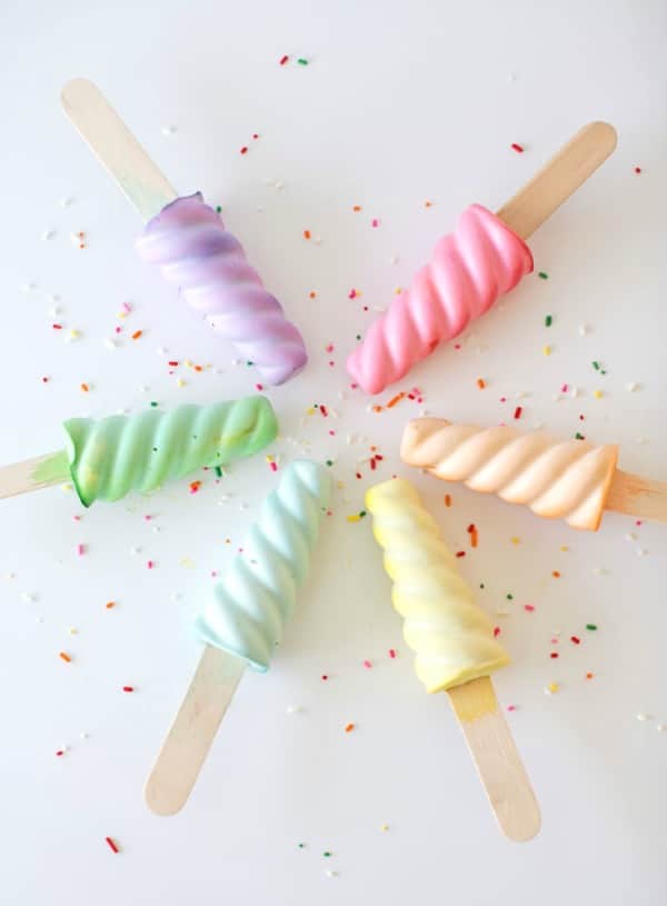 DIY Popsicle Sidewalk Chalk Favors | Budget Birthday Favors via Pretty My Party