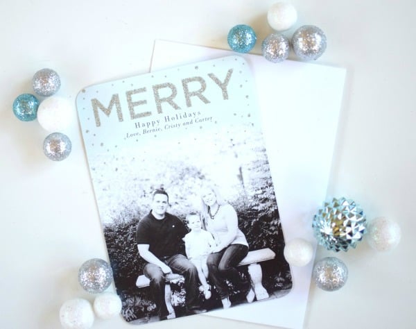 Easy Garland Holiday Card Display Idea via Pretty My Party