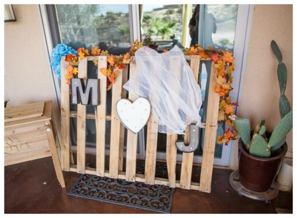 Wood Pallet Baby Shower Decoration | Pretty My Party