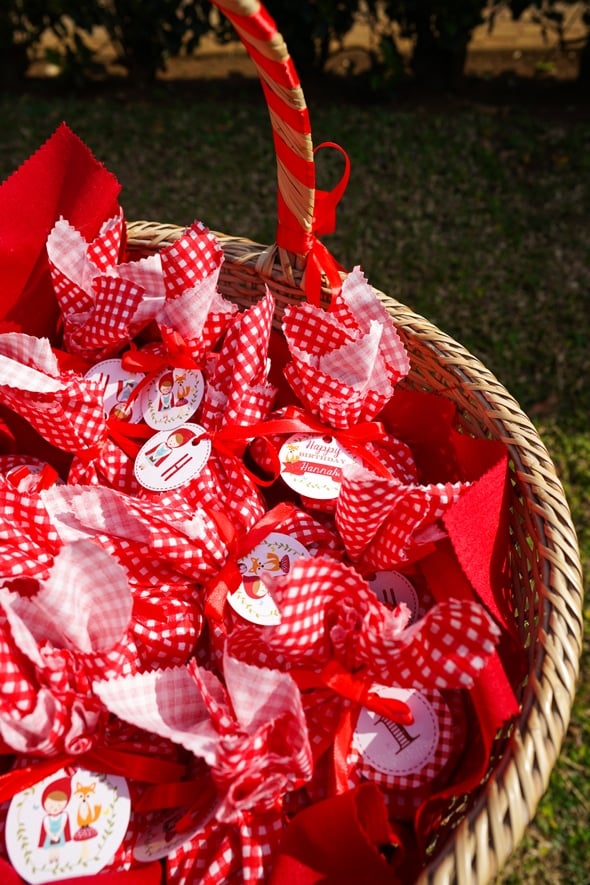 Red Riding Hood Picnic Birthday Favors | Pretty My Party