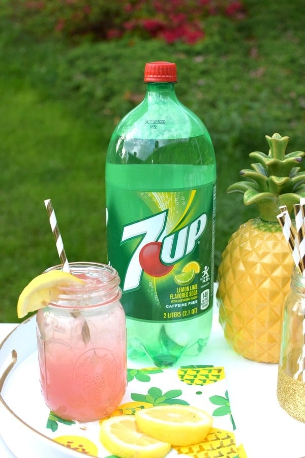 Easy Adult Pink Lemonade Recipe | Pretty My Party