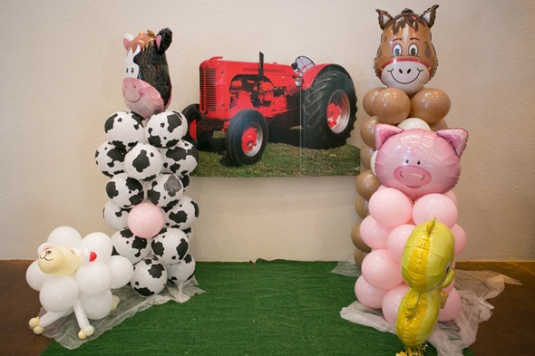 Farmyard Ranch First Birthday Party | Pretty My Party