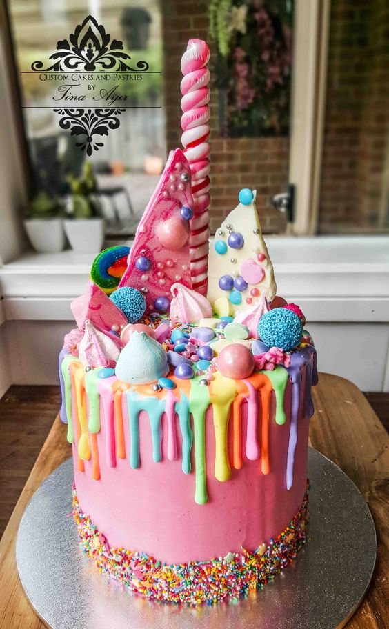 Rainbow Drip Cake | Freak Cake Trend | Pretty My Party