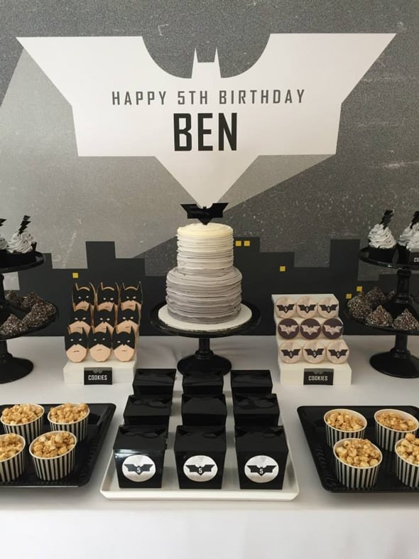 Modern Batman Dessert Table | Batman Party Ideas