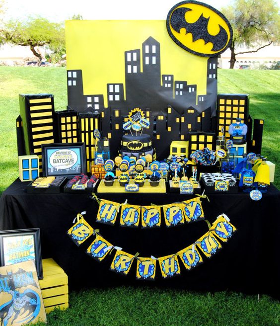 Batman Party Table | Batman Party Ideas