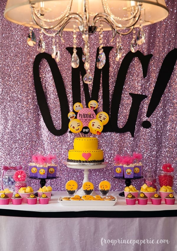 Glam Emoji Dessert Table | Emoji Birthday Party Ideas