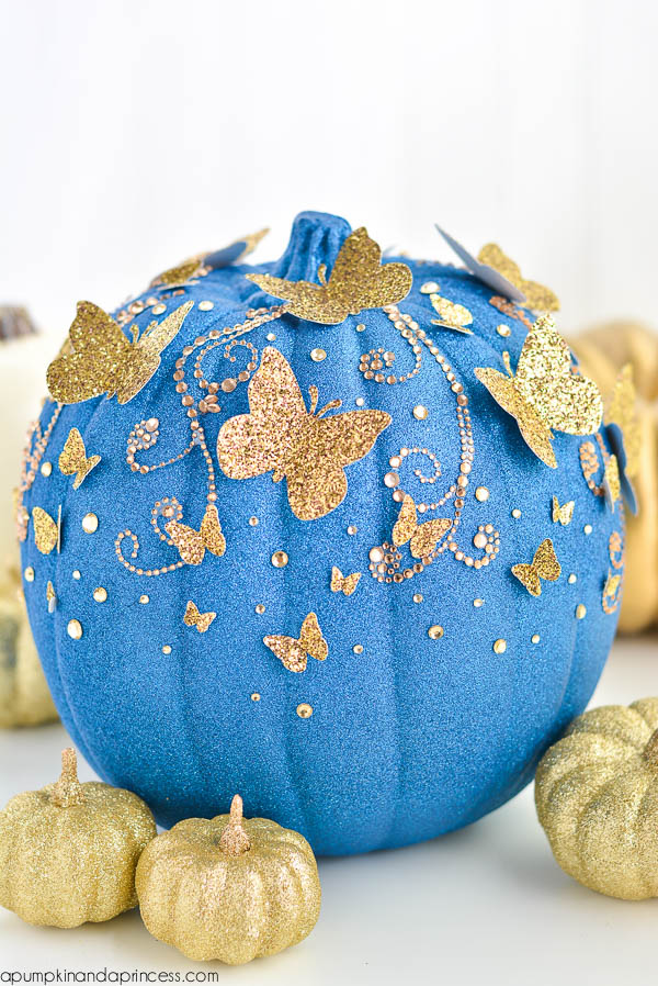 DIY Cinderella Glitter Pumpkin | Cinderella Party Ideas 