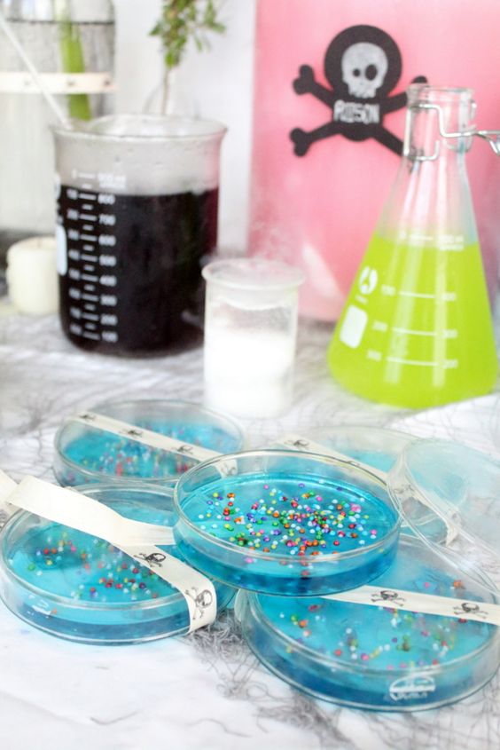 DIY Petri Dish Jello | Mad Scientist Party Ideas