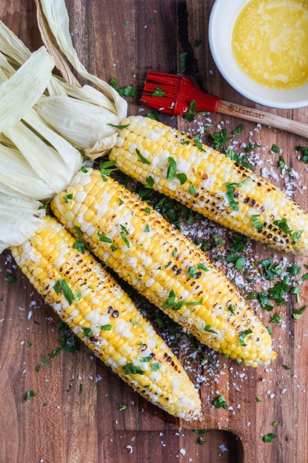 Parmesan Garlic Grilled Corn on the Cob | Labor Day Party Ideas