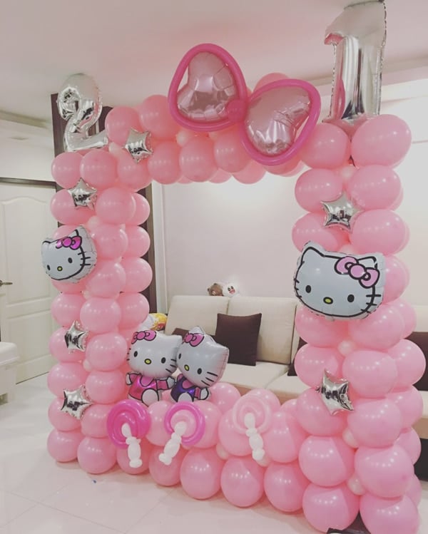 Hello Kitty Balloon Decoration | Hello Kitty Party Ideas