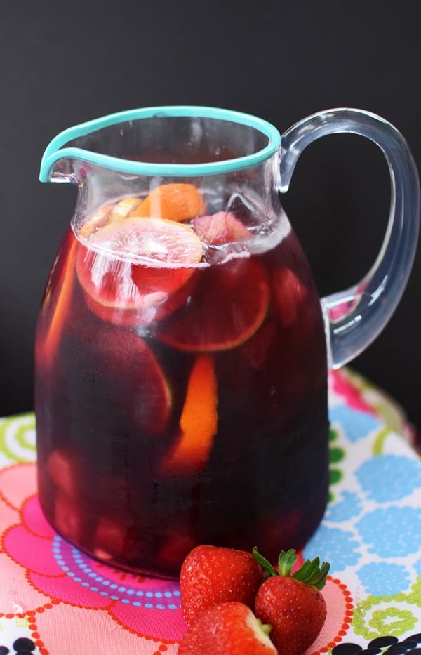 Happy Place Sangria Recipe via Pretty My Party | Labor Day Party Ideas