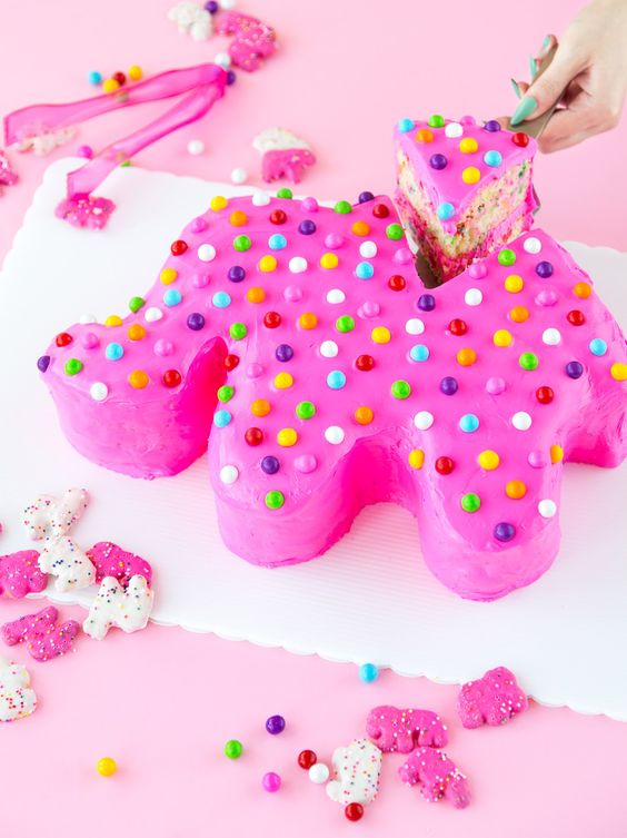 Giant Frosted Animal Cookie Cake | Circus Animal Cookie Party Ideas