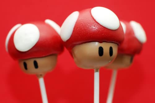 Mario Mushroom Cake Pops | Super Mario Party Ideas