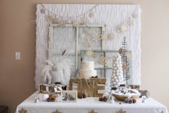 Winter Wonderland Sweets Table | Winter Wonderland Party Ideas