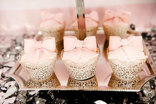 Pretty Pink Bow Cupcakes