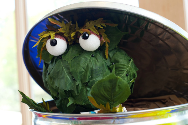 Awesome Oscar The Grouch Leaf Decoration Awesome Oscar The Grouch Leaf Decoration