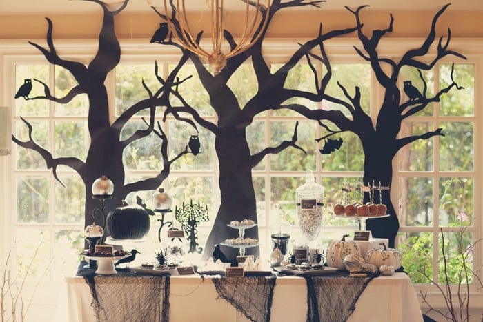 Spooky and Elegant Forrest Halloween Party via Pretty My Party