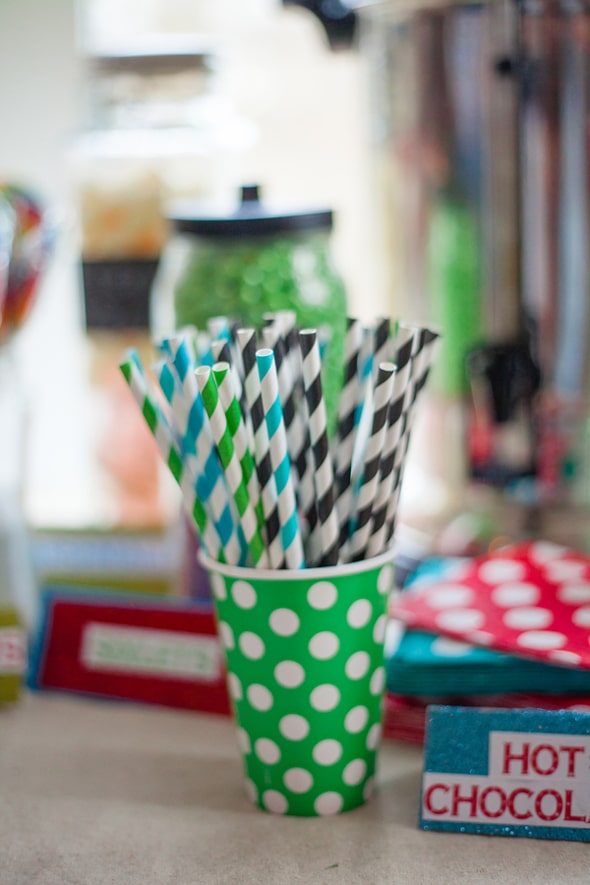 Black, Blue and Green Party Straws