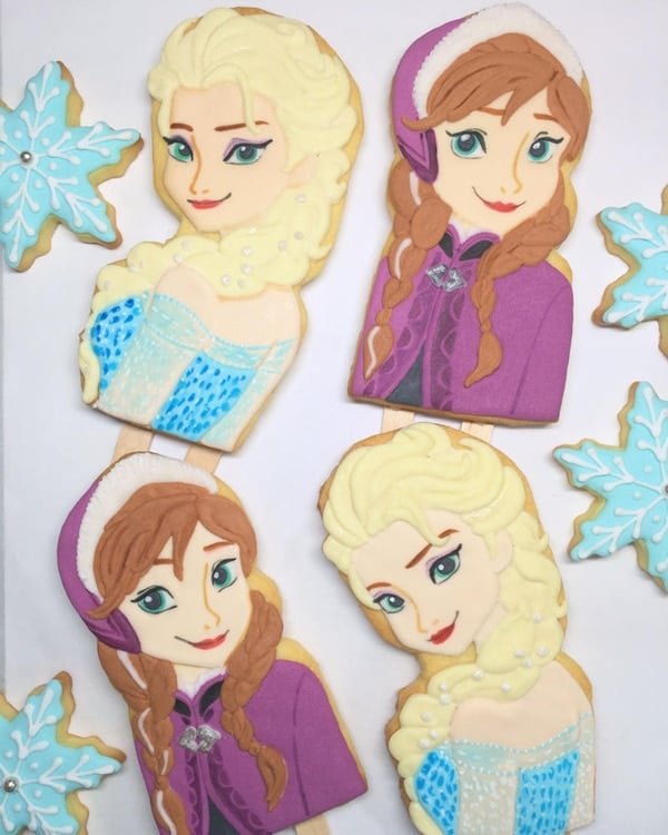 Frozen Anna and Elsa Cookies - Frozen Birthday Party Ideas