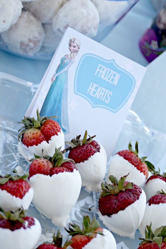 Frozen Hearts - Frozen Party Food Idea