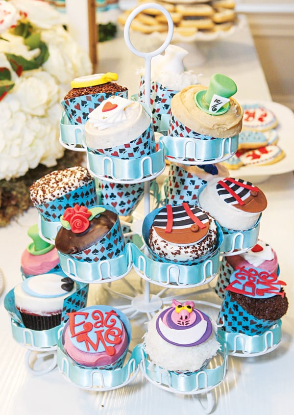 Alice In Wonderland Cupcakes