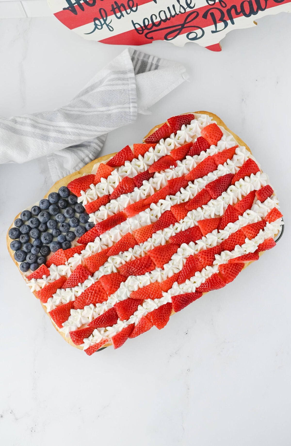 Red, white, and blue fruit pizza