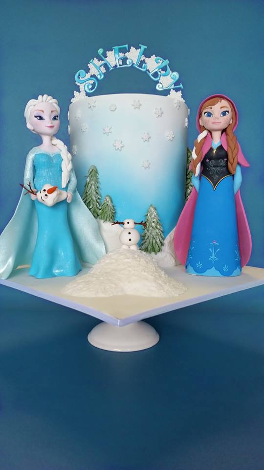 Frozen Anna and Elsa Cake