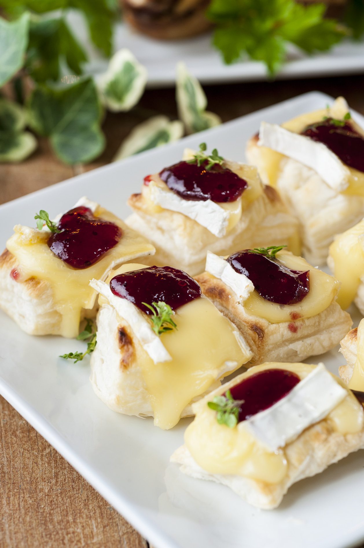 Brie and cranberry bites appetizer