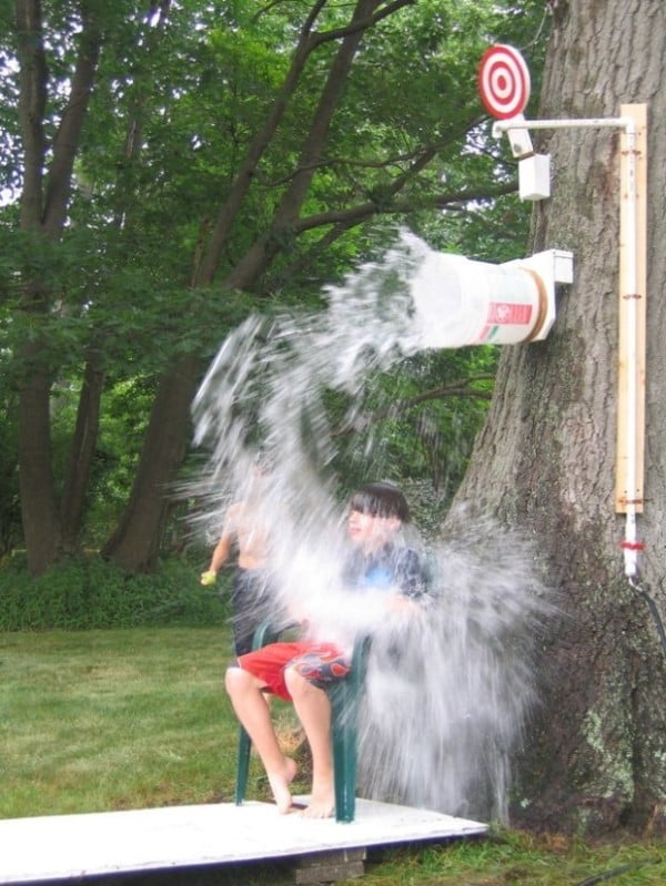 DIY Outdoor Dunk Bucket, Fun Party Games