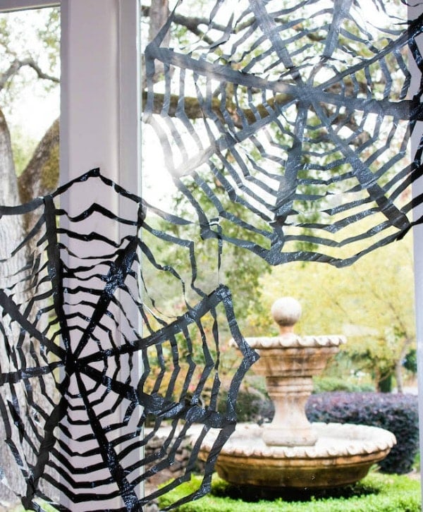 DIY Trash Bag Spider Webs, DIY Halloween Decorations